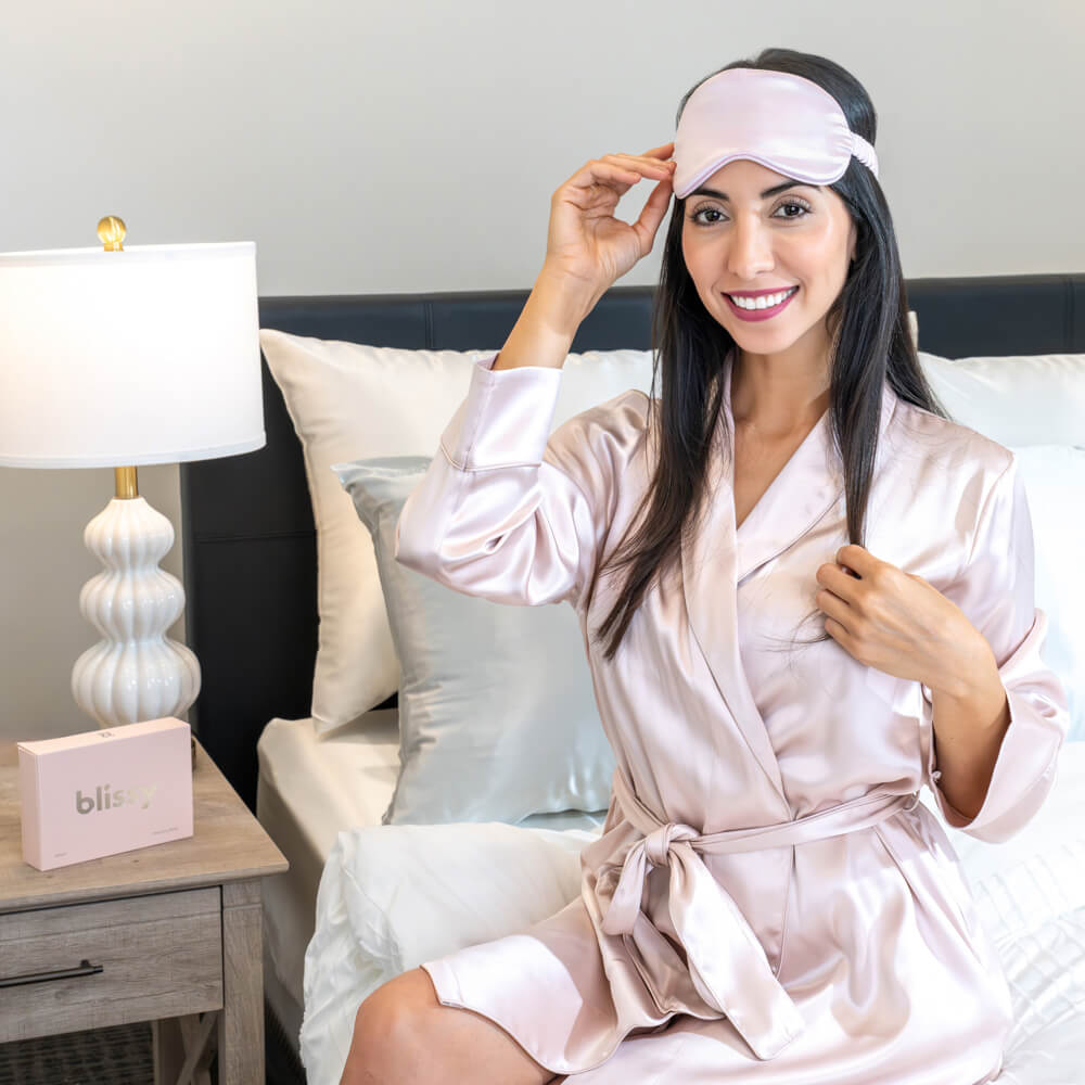 Blissy Mulberry Silk Sleep Mask – Blush