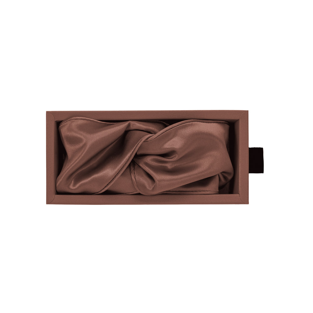 Blissy Chocolate Blissy Head Piece Lifestyle – Mulberry Silk