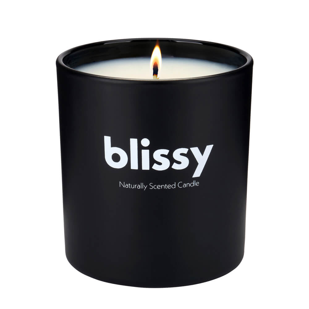 Blissy Woodsmoke & Leather Blissy Candle Lifestyle – Mulberry Silk