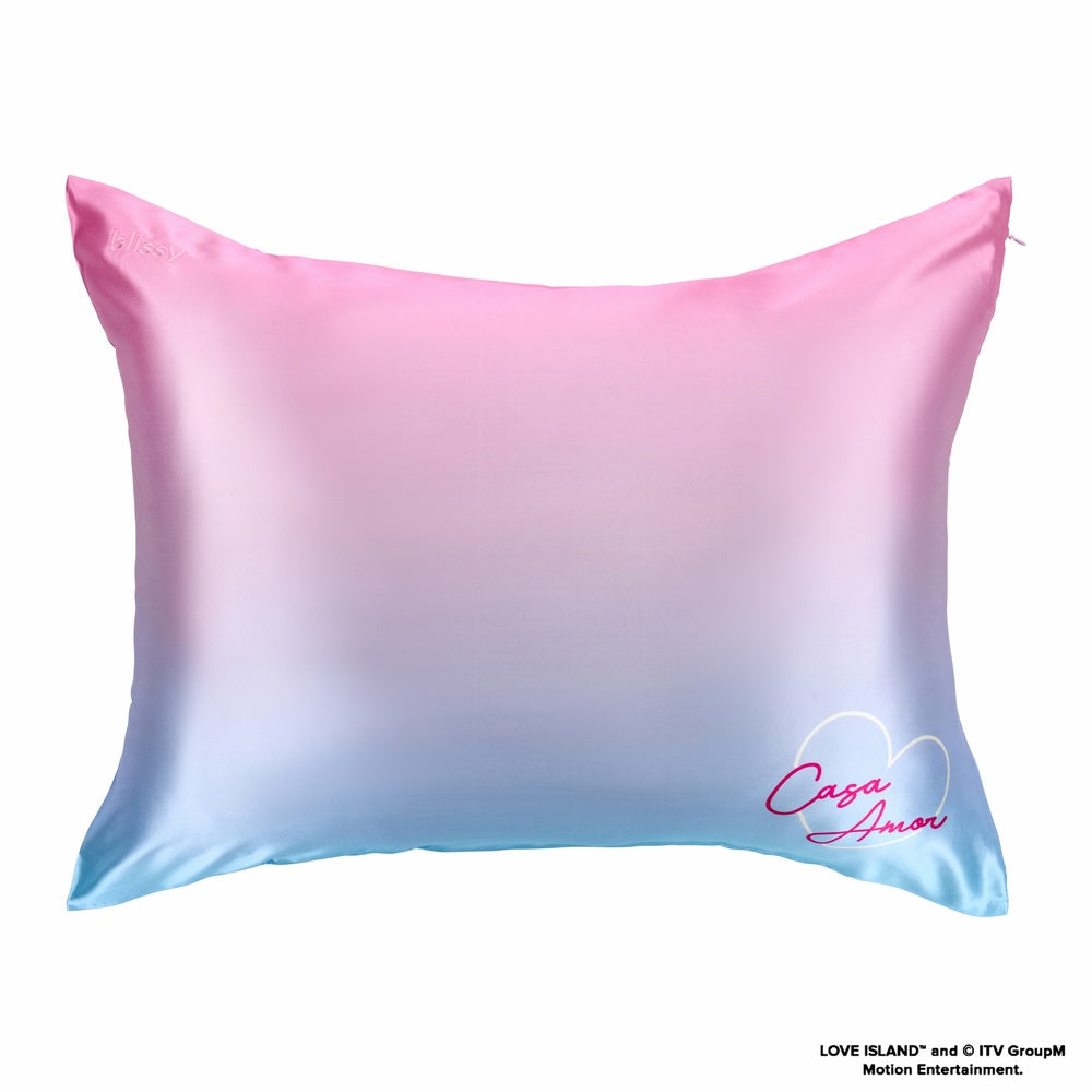 Love Island™ Pillowcase Close-Up – Blissy 22 Momme Silk