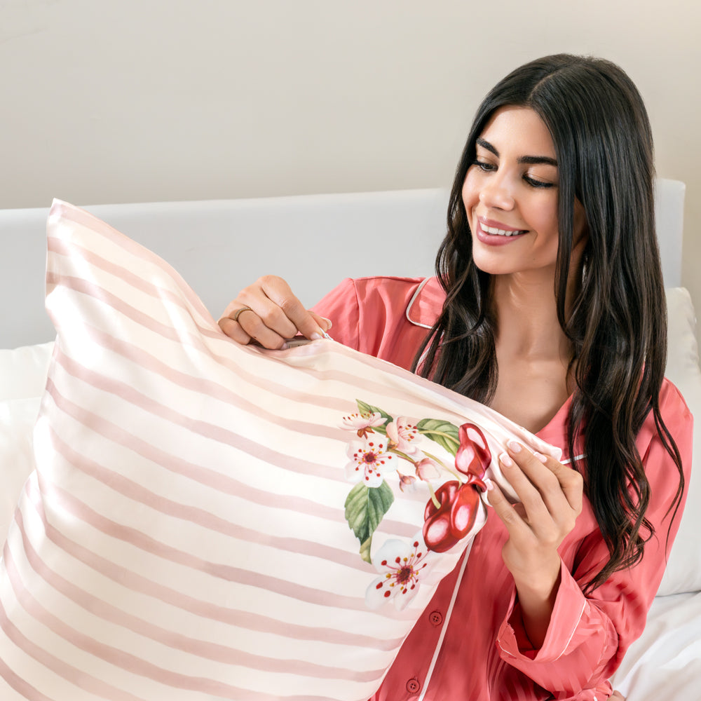 Blissy Cherry Blossom Silk Pillowcase Detail – Queen
