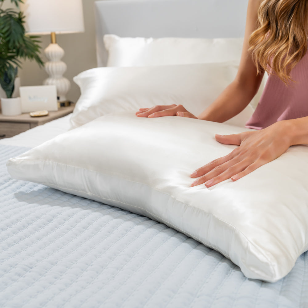 Blissy Queen White Crescent Pillowcase Lifestyle – Mulberry Silk