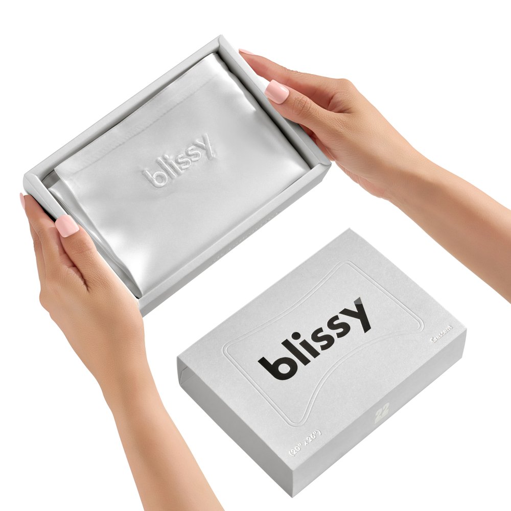 Blissy Silver Silk Crescent Pillowcase Detail – King