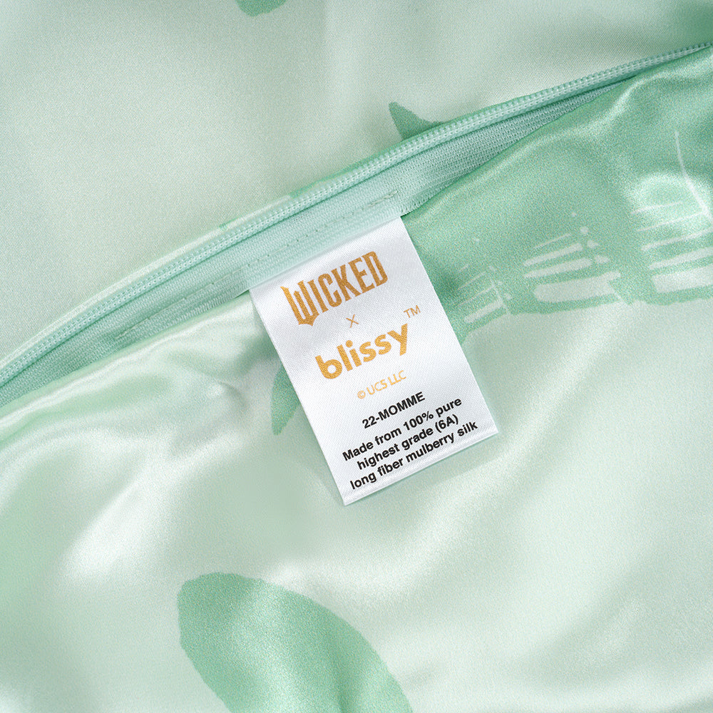 Blissy King Wicked Pillowcase Lifestyle – Mulberry Silk