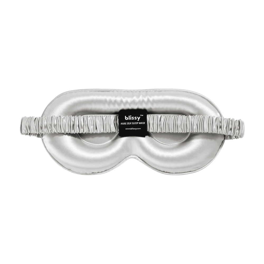 Blissy Silver Sleep Mask Lifestyle – Mulberry Silk