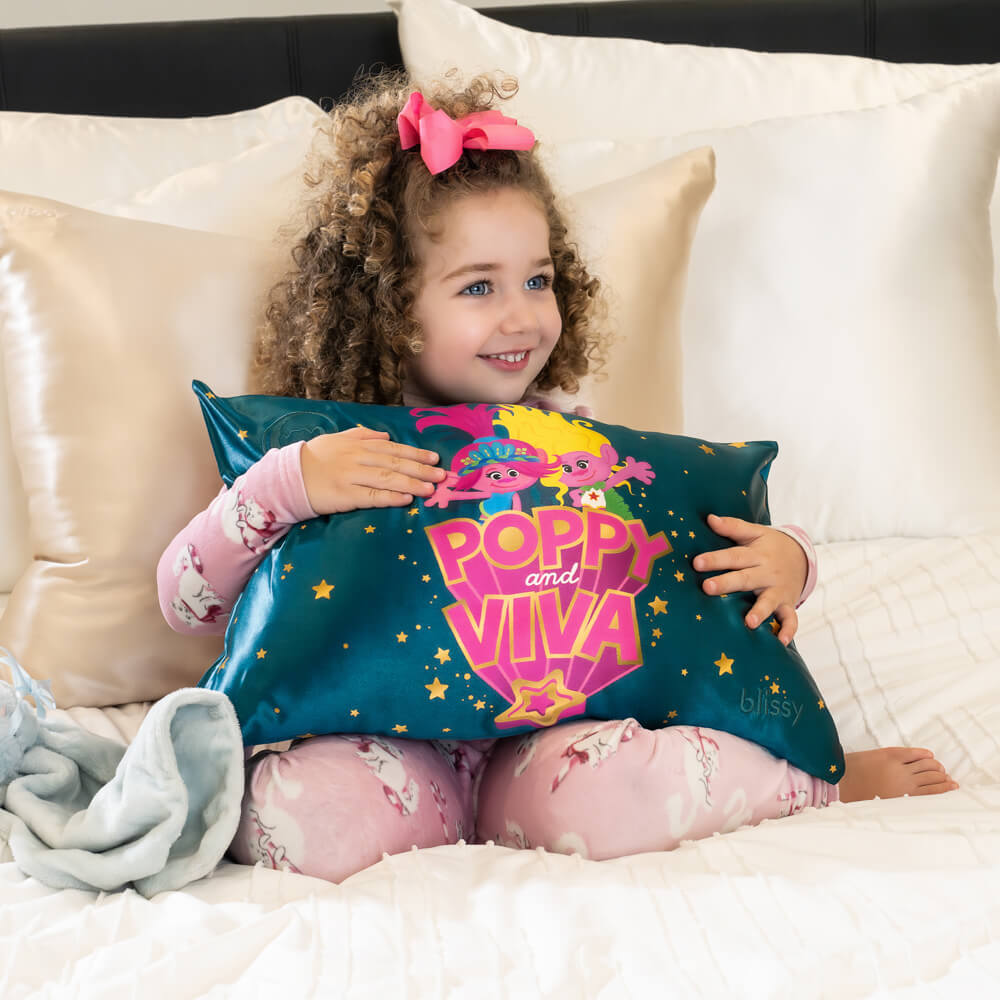 Blissy Queen Trolls Pillowcase Lifestyle – Mulberry Silk
