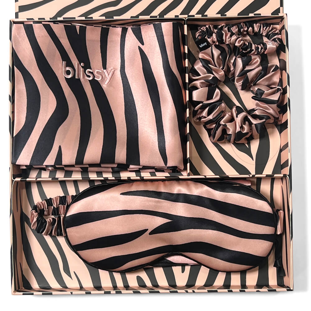 Blissy Queen Tiger Blissy Dream Set Lifestyle – Mulberry Silk