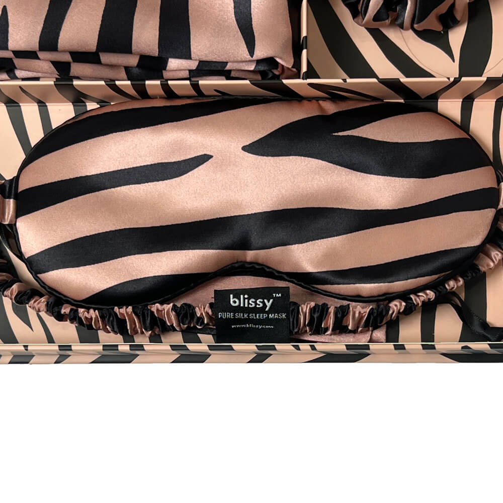 Blissy Queen Tiger Blissy Dream Set Lifestyle – Mulberry Silk