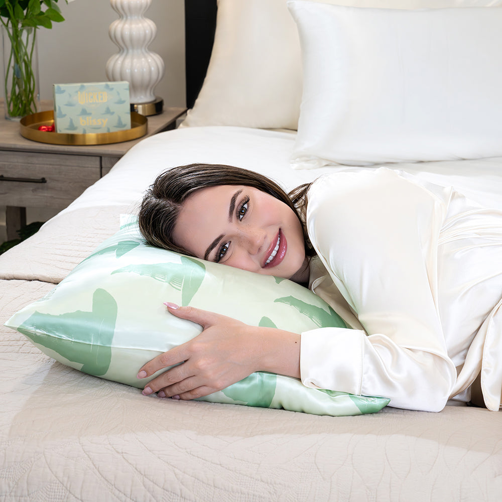Blissy King Wicked Pillowcase Lifestyle – Mulberry Silk
