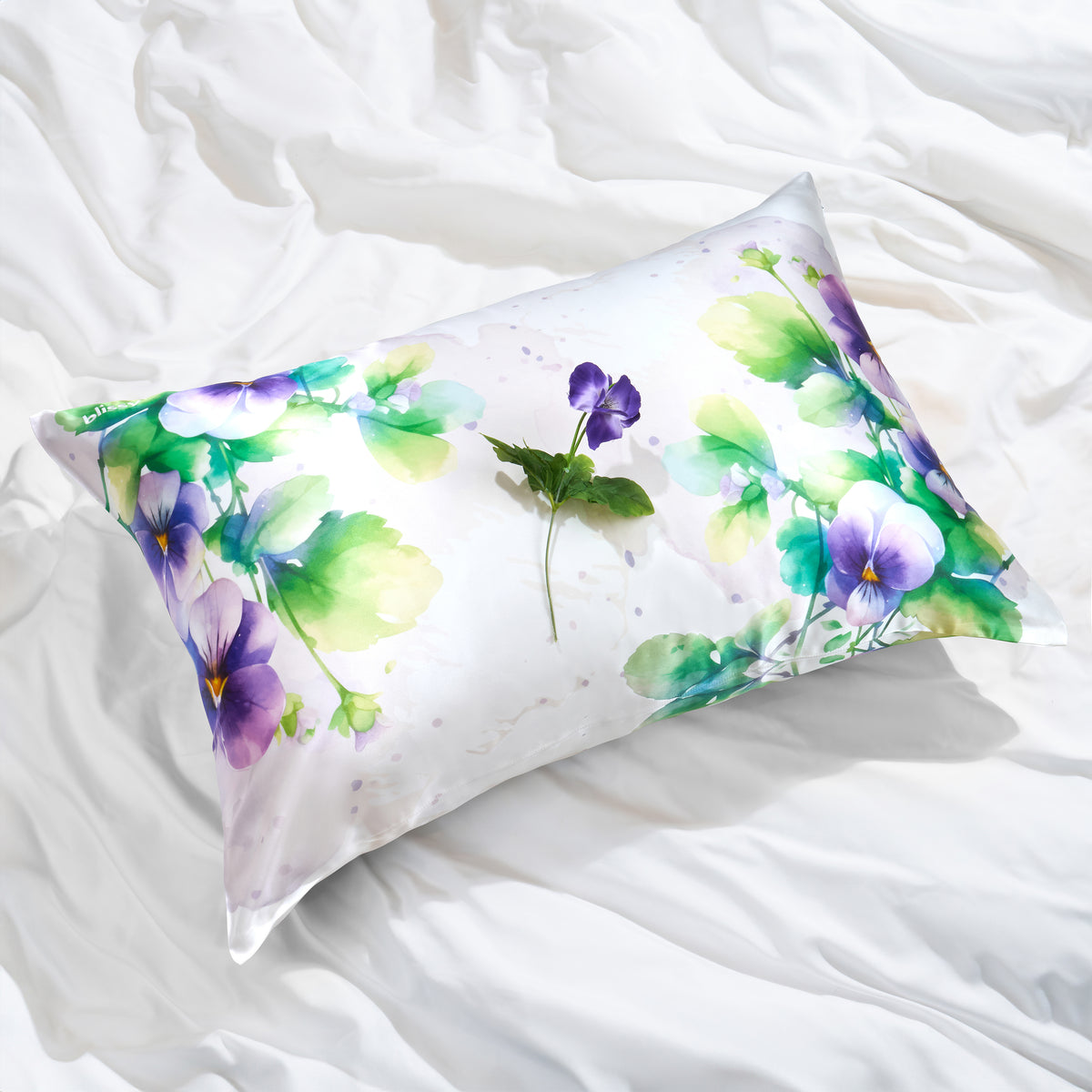 Blissy Mulberry Silk Pillowcase – Zodiac Flower King