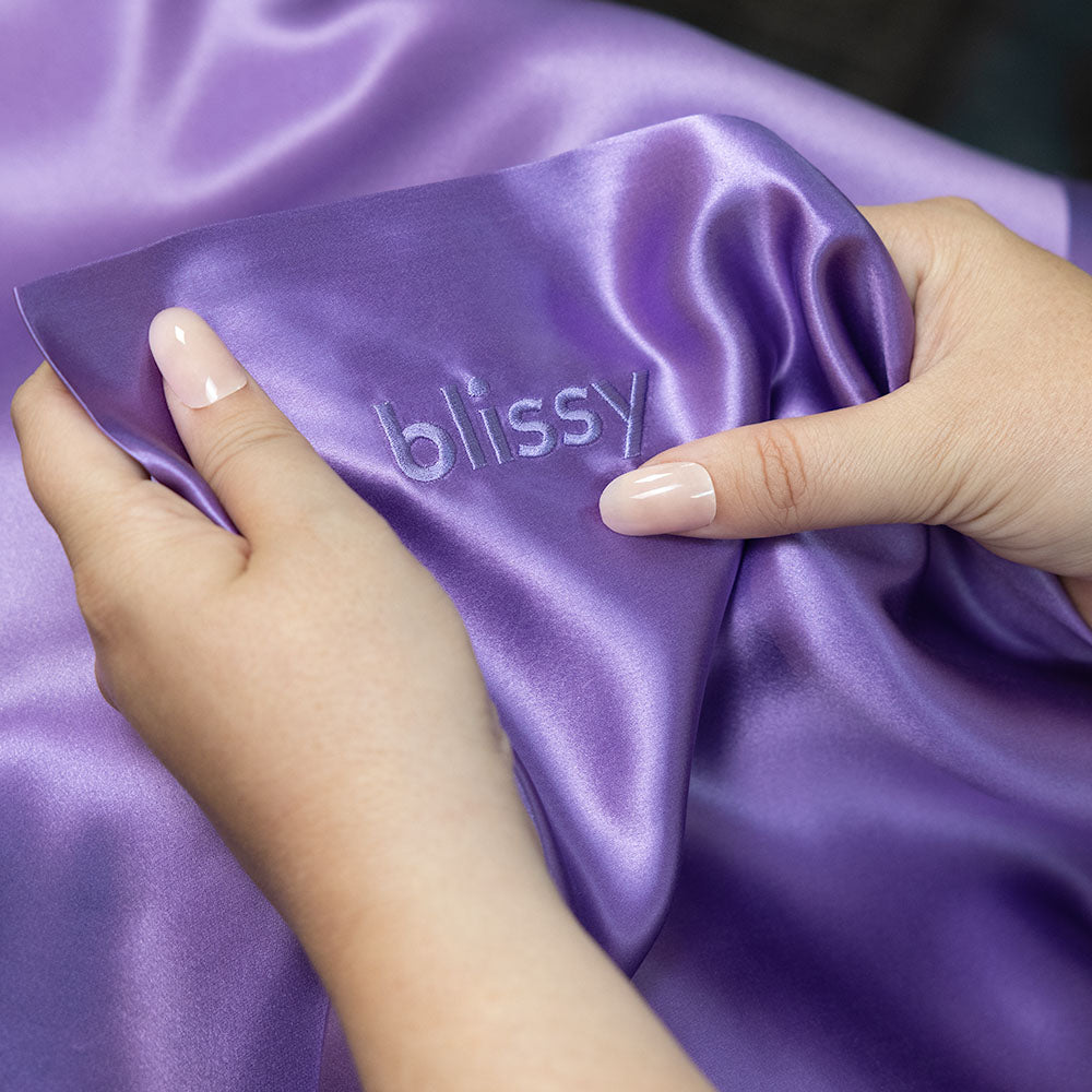 Blissy Queen Orchid Pillowcase Lifestyle – Mulberry Silk