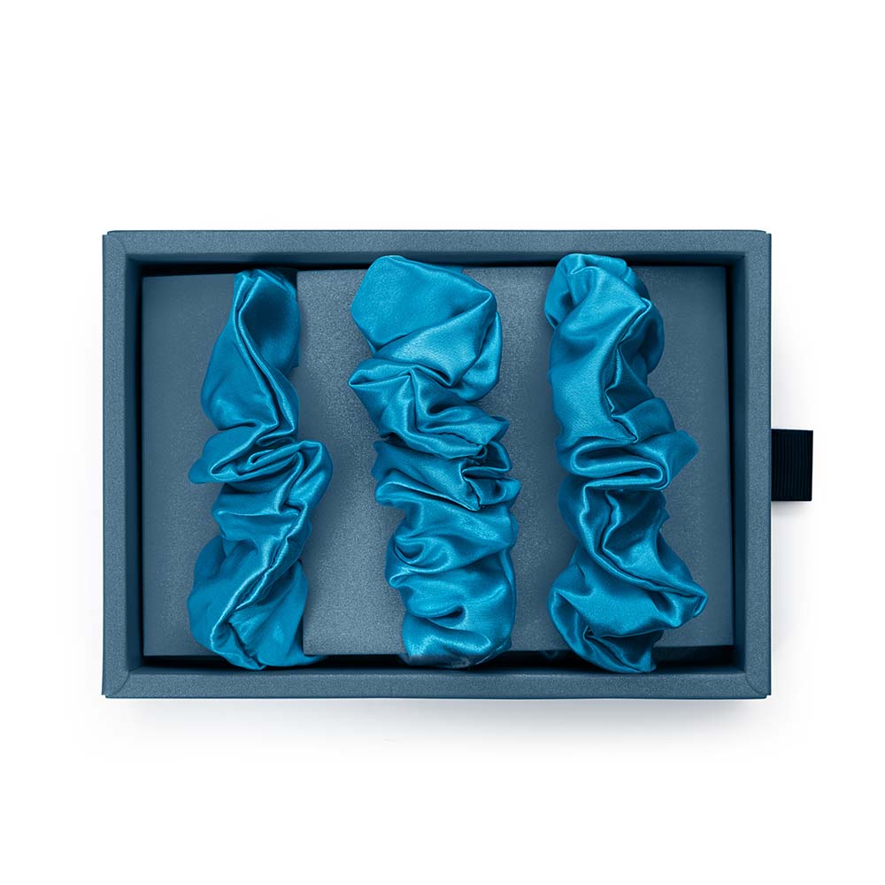 Blissy Aqua Blissy Scrunchies Lifestyle – Mulberry Silk