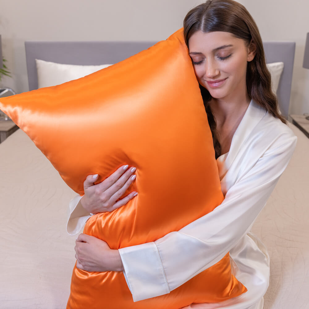 Blissy Coral Silk Pillowcase Detail – Standard
