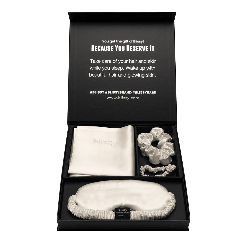 Blissy Standard White Blissy Dream Set Lifestyle – Mulberry Silk