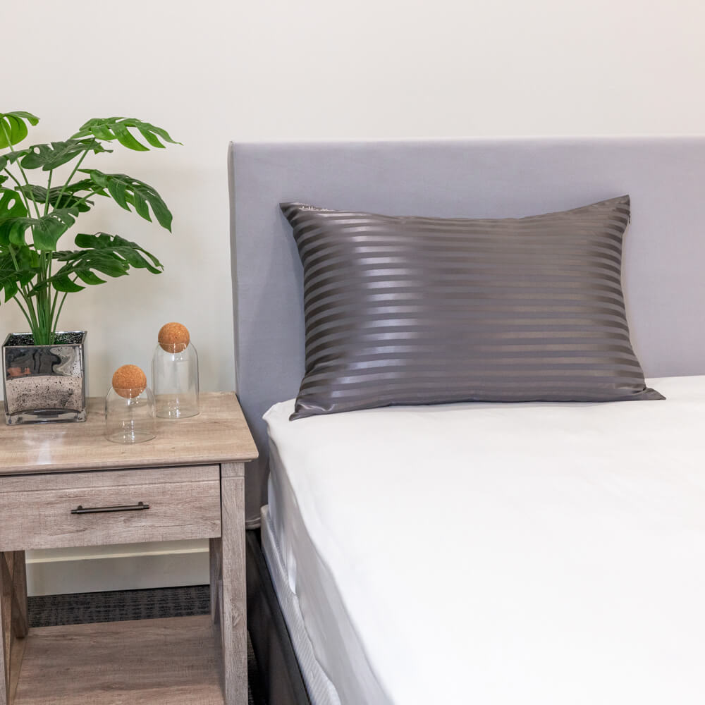 Blissy Mulberry Silk Pillowcase – Grey Striped Queen