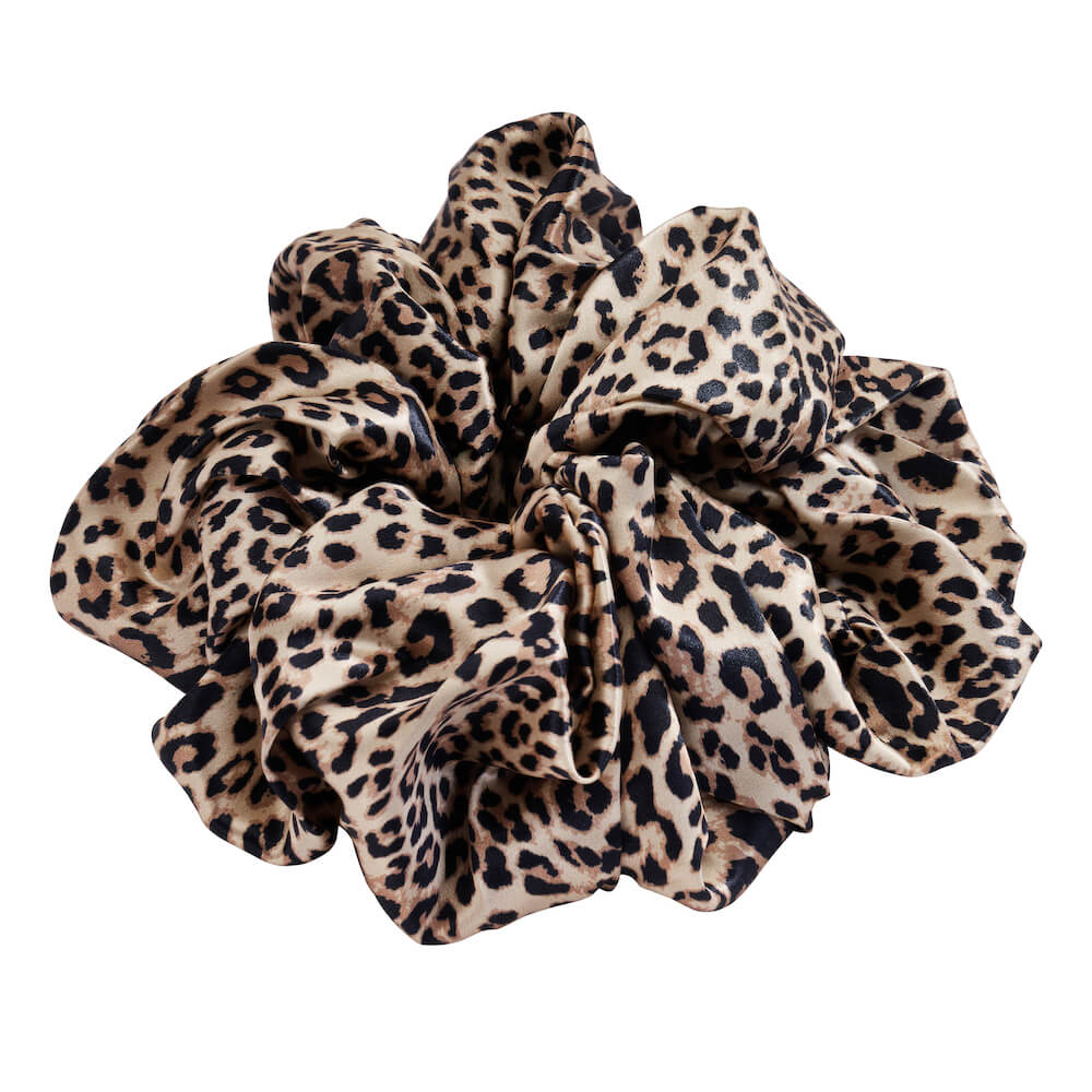 Leopard Blissy Oversized Scrunchie Close-Up – Blissy 22 Momme Silk