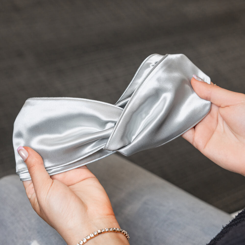 Blissy Silver Silk Blissy Head Piece Detail –