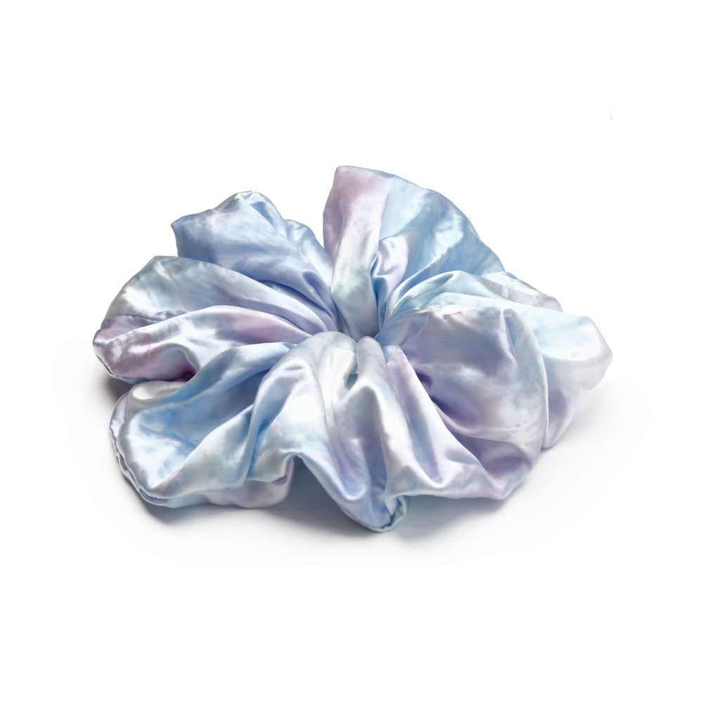Blissy Tie-Dye Blissy Oversized Scrunchie Lifestyle – Mulberry Silk