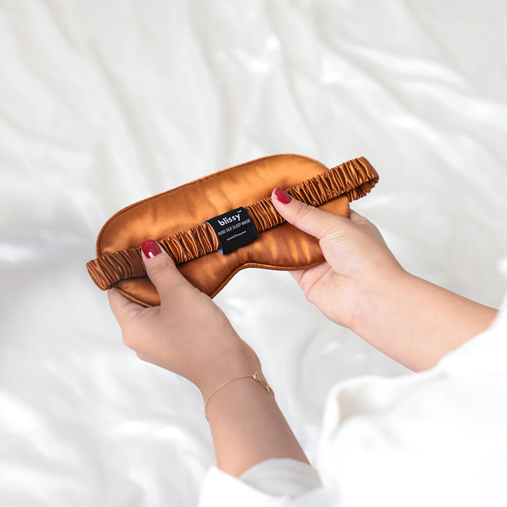 Blissy Bronze Silk Sleep Mask Detail –