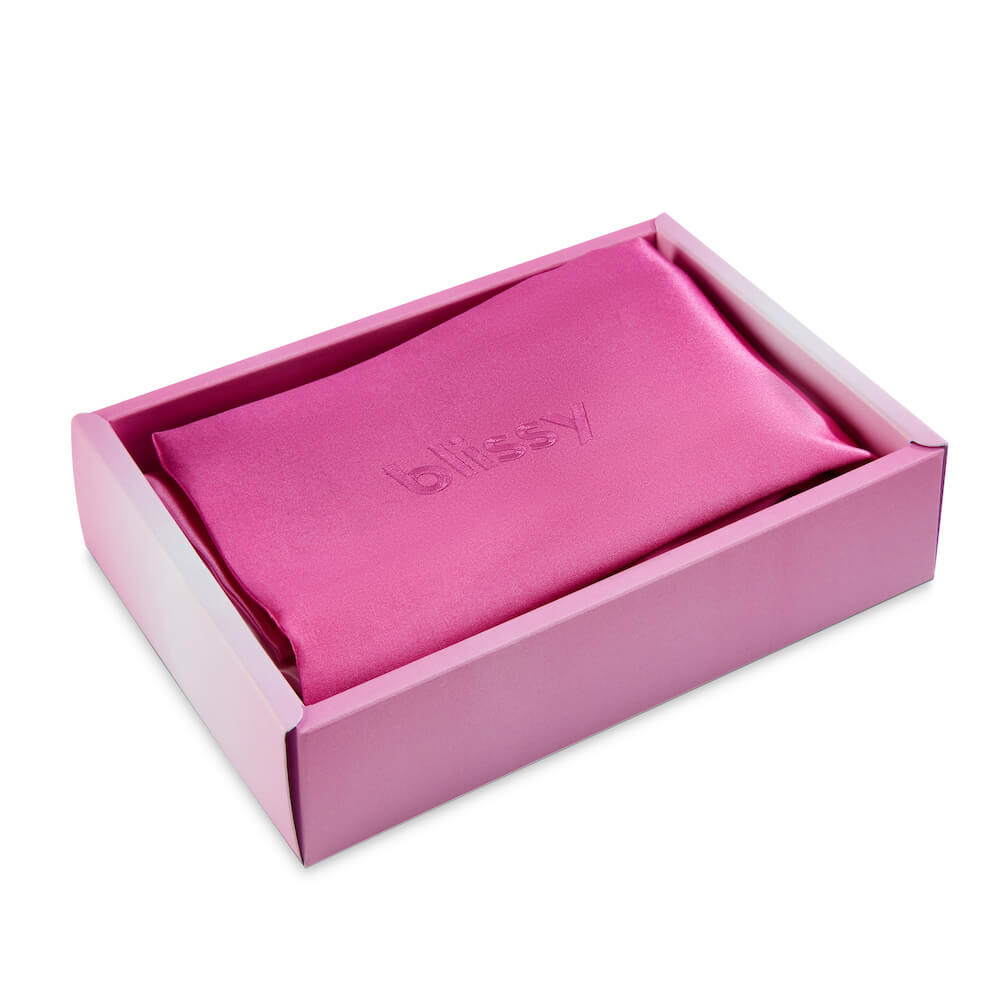 Blissy Queen Pink Ombre Pillowcase Lifestyle – Mulberry Silk