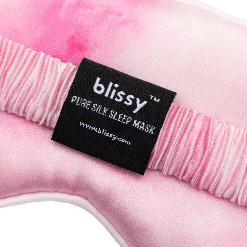 Blissy Pink Tie-Dye Sleep Mask Lifestyle – Mulberry Silk